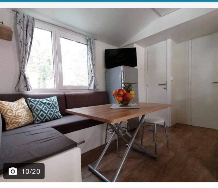 Apartman As بيروفاتش المظهر الخارجي الصورة
