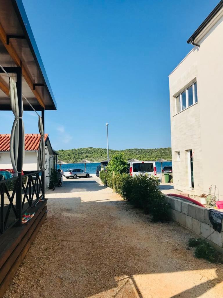 Apartman As بيروفاتش المظهر الخارجي الصورة